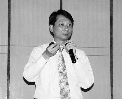 “不管学生素质多差,教师职责是想方设法把学生教好” ——专访香港理工大学工业中心首席项目主任黄德辉